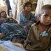 A buledzsistáni tartomány kormányszóvivője  szerint nagy hiány van orvosi eszközökből, és hely sincs a sérülteknek a helyi kórházakban.