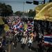 Általános sztrájkra szólította fel a thai embereket az egy hete tartó kormányellenes tüntetés vezére, Szuthep Thaugszuban, aki az előző kormány miniszterelnök-helyettese volt.