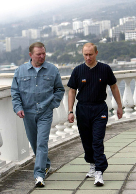 A CsehovSky nevű éttermet Robert Stevenson író ihlette meg. A kincses sziget című regényében szereplő Hispaniolát az oroszok egy filmdíszletként a kommunizmus idején építették, majd Jaltán helyezték el.