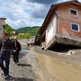 Megrongálódott lakóházak az árvíz levonulása után a Belgrádtól 150 kilométerre délkeletre fekvő Krupanjban 