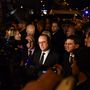 Francois Hollande is a mészárlás helyszínére ment. A  francia köztársasági elnök a párizsi terrortámadások legvéresebb helyszínén, a Bataclan koncertteremnél tett szemléje után 