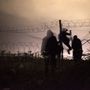 A leleményes libanoni és jemeni fiúk nem sokkal arrébb átmásztak a kerítésen