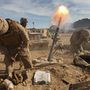 Egy 120mm-es mortárral tüzelnek amerikai katonák Helmand tartományban