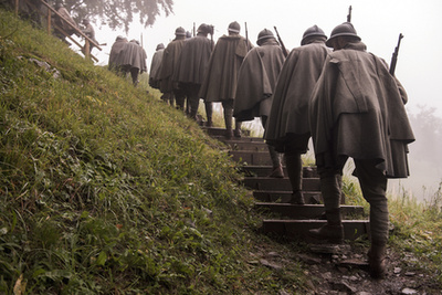 Olaszországot csak a tél beállta és az antant gyorssegítsége mentette meg a totális összeomlástól, a hadseregben a fegyelmet csak drákói intézkedések árán tudták helyreállítani. 