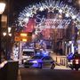 Francia rendőrök egy strasbourgi karácsonyi vásár közelében, ahol lövöldözés történt 2018. december 11-én.