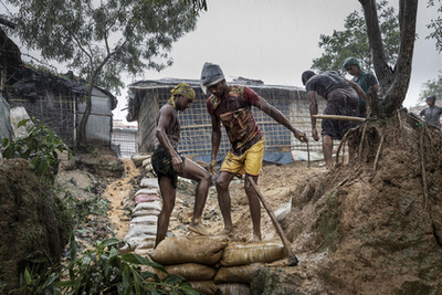 A viharos időjárás miatt 520 latrina vált használhatatlanná, ami 10 500 embert érint, növelve ezzel – az akár halálos - járványok kitörésének kockázatát