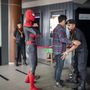Pókemberjelmezben megy be egy férfi a Pókember: Idegenben (Spider-Man: Far From Home) című film vetítésére a nepáli Lalitpurban 2019. július 11-én