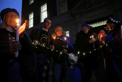 Az ünneplés éjjel sem ért véget a Brexitet támogatókkal London utcáin