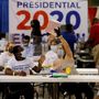 Választási dolgozók West Palm Beachen 2020. november 3-án
