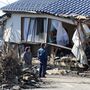Ennyi maradt ebből a lakóházból a földrengés nyomán Minomiszomában (Fukusima prefektúra).