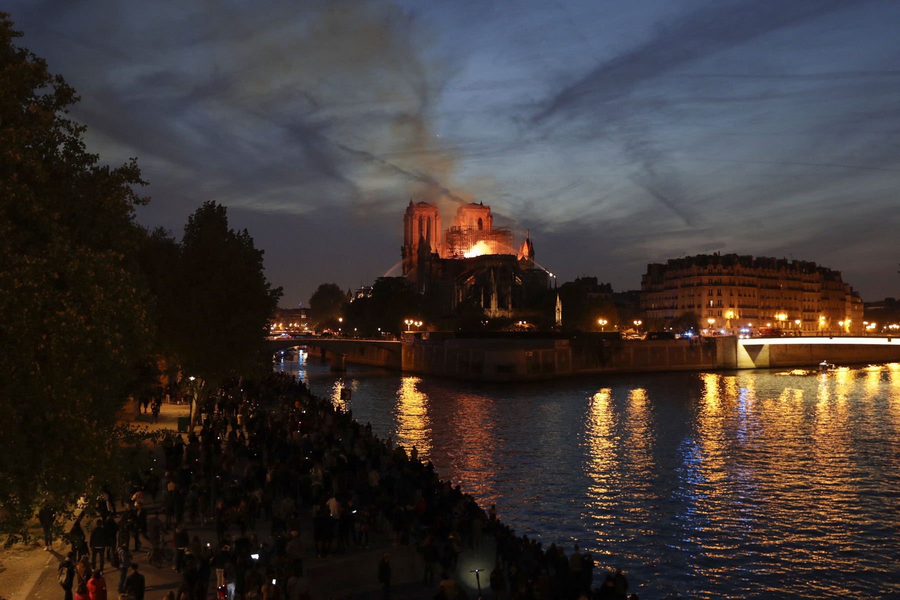 A Notre Dame felújítása még ma, két évvel a tűzvész után sem ért véget.