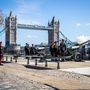 A londoni Tower előtt ágyúlövéssel tisztelegtek az elhunyt herceg előtt