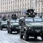 Ukrán katonai járművek Kijevben 2022. február 24-én