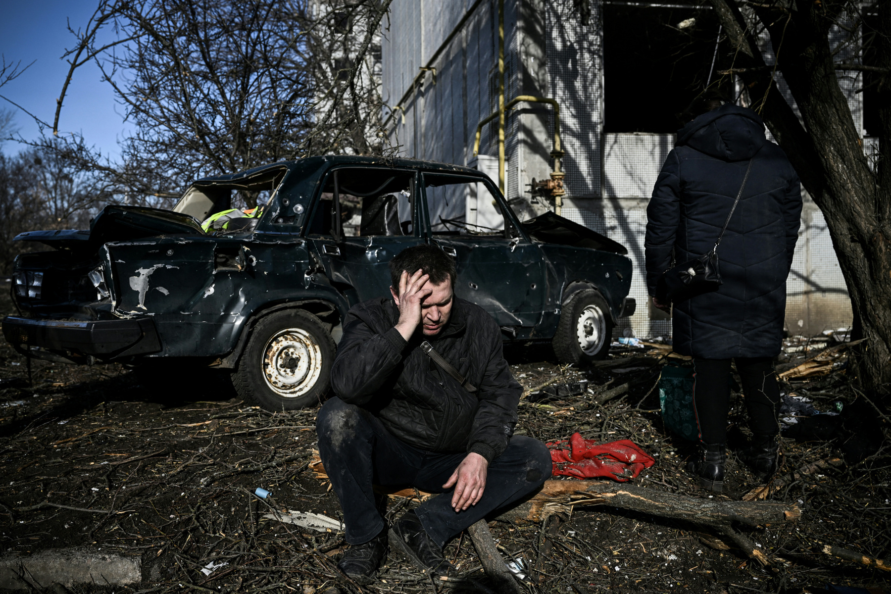 Egy támadás maradványai Kijevben 2022. február 24-én