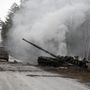 Az ukránok által megsemmisített orosz tank 2022. február 26-án a luhanszki területen