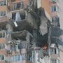 Megsérült lakóépület Kijevben 2022. február 26-án