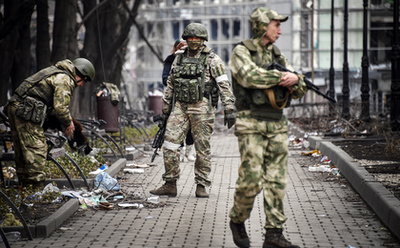 Mariupol az Ukrajna elleni orosz katonai invázió alatt 2022. április 12-én