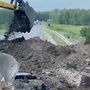 Gödröt ásnak a lipecki régióban 2023. június 24-én