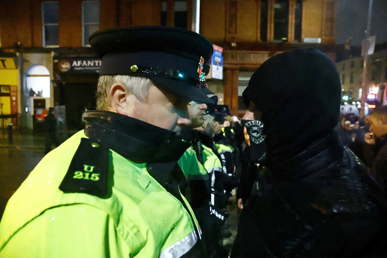 Index – Dublinban Hatalmas A Rendőri Készültség Még Mindig Küzdenek A