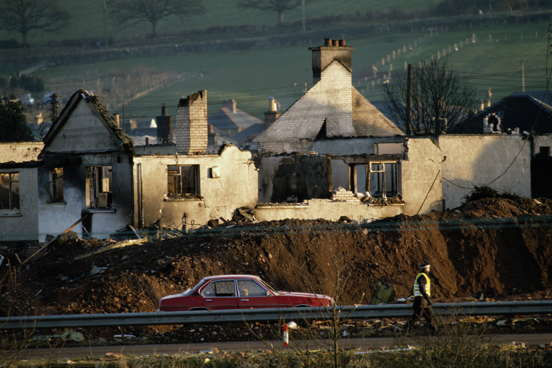Líbia 1999. április 5-én adta ki Abdelbaszet Ali Mohamed Al-Megrahi nevű gyanúsítottat, akit 2001. január 31-én a skót bíróság 27 évi fegyházra ítélt