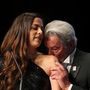 Alain Delon és lánya, Anouchka Delon francia színésznő a 72. cannes-i filmfesztiválon 2019. május 19-én