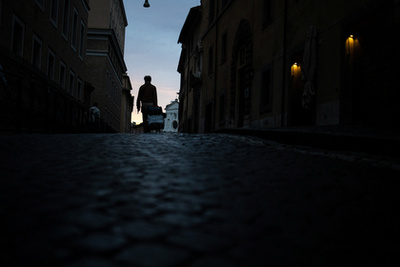 Antonino Siracusa Ferenc pápa temetésén a Santa Maria Maggiore Bazilika előtt Rómában, Olaszországban 2025. április 26-án