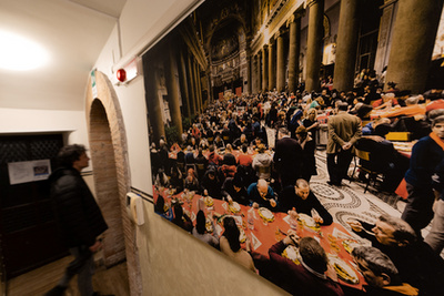 Antonino Siracusa Ferenc pápa temetésén a Santa Maria Maggiore Bazilika előtt Rómában, Olaszországban 2025. április 26-án