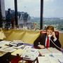 Donald Trump az irodájában a Trump Towerben 198. szeptember 20-án 