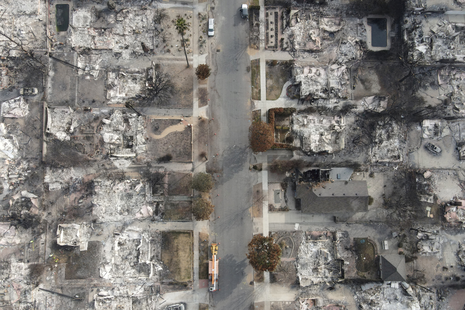 Marialyce Pederson birtoka Altadena, Kaliforniában, az Amerikai Egyesült Államokban 2025. július 1-jén