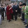 A Dalai Láma látogatása a Pestalozzi Gyermekfaluban 1988. április 9-én