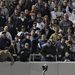 Kiemelt sport, egyedi - 1. díj. A New York Yankees szurkolói megpróbálájk elterelni a Los Angeles Angels baseball-játékosának, Juan Riverának figyelmét.
Fotó: Robert Gauthier, USA, Los Angeles Times


