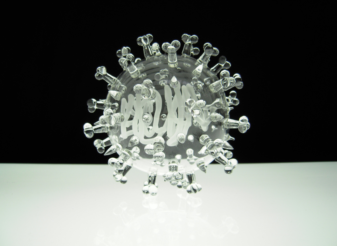 Himlő, az ismeretlen vírus és a HIV