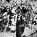 1966 nyarán 15 ezer hippi lakója volt  Haight-Ashburynek, ahová egy évvel később George Harrison, a Beatles gitárosa is ellátogatott.