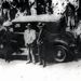 Al Capone egyik páncélozott Cadillacje. 1928-ban Capone két speciális autót is rendelt a cégtől, aminek köszönhetően az autógyártás történetében először fordult elő, hogy rejtett védelmi rendszert építettek személygépkocsikba. A képen látható 1930-as V8-as 341 Town Sedan karosszériájába páncéllemezek kerültek, ablakai golyóálló üvegből készültek, a szélvédő lehajtható volt, hogy testőrei kényelmesen tudjanak fegyvereikből tüzelni. Az autó maga fekete és zöld színű volt, mint a korabeli rendőrautók. 1931-ben elkobozták tőle és 1941-től Roosevelt elnök használta hivatali gépkocsiként. 2006-ban 621 500 dollárért kelt el egy aukción.