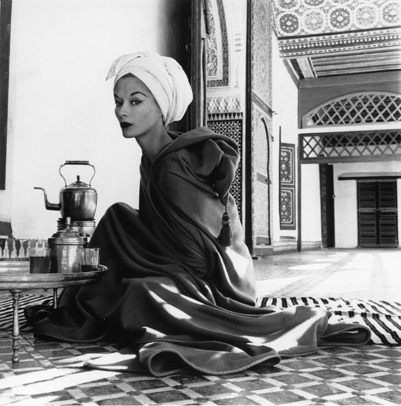 Dior ruha, 1952. Lisa Fonssagrives-Penn 80 éves korában hunyt el New Yorkban. 