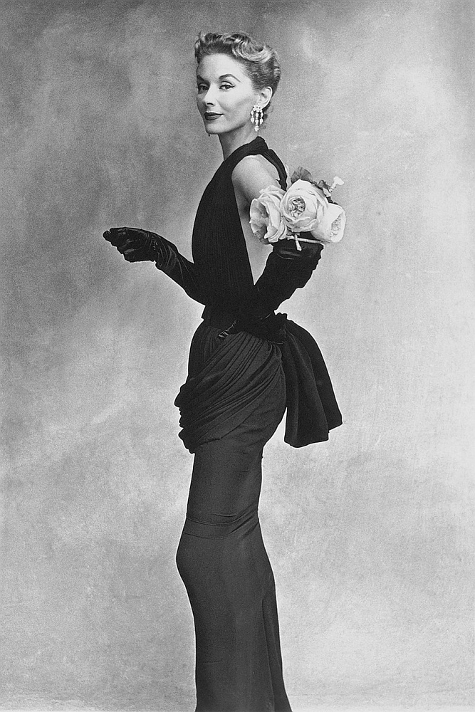Dior ruha, 1952. Lisa Fonssagrives-Penn 80 éves korában hunyt el New Yorkban. 
