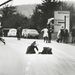 1971. Túszejtő bűnözőkkel való tárgyalás közben Gross rendőrfelügyelő hirtelen lelövi a bandavezért, Kurt Vinecikket, Saarbrücken közelében a Német Szövetségi Köztársaságban.