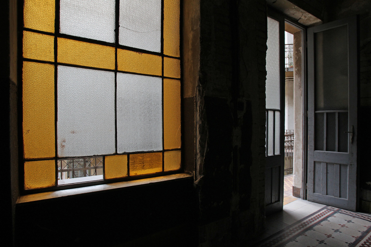 FORRÁSOK: A magyar történelem főbb állomásai első szakasz Kép-idő (szabad szavas keresésben az 1912 szóra megjelenő találatok tovább kattinthatóak, képekkel együtt!) // Magyar kultúra második szakasz, nemzetközi kitekintés (Egyetemes történelem; Társadalom, kultúra, művészetek; Tudomány, technika; Magyar történelem, kultúra, tudományok) Kronológia. II. kötet 1871-2006. Kötetszerk.: Bárány Lászlóné, Rostás Sándor, Szlávik Tamás. M. Nagylexikon Kiadó, Budapest, 2006. 1060–1064. old. // A magyarországi és budapesti gazdaság, civil-, egyházi-, oktatási és más szervezetek eseménytörténete: Történelmi tár
// Thuránszky László-dr. Galgóczy Gábor  - Adalékok a 1085 Budapest, Horánszky u. 12. sz. ház történe