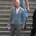 Véres atlétatrikó helyett véres nadrágban feszít az 57 éves Bruce Willis