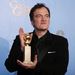 Quentin Tarantino a legjobb forgatókönyvnek járó szobrocskával, melyet a Django elszabadulért kapott
