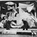Picasso talán leghíresebb festményét, a közel 8 méter széles Guernicát a spanyol polgárháború alatt bombázott településnek szentelte. 