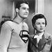 George Reeves egy kicsit túlkoros Supermant alakított 1951-ben, a Superman kalandjai c. televíziós sorozatban. Lois Lane szerepében Phyllis Coates.