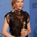 Cate Blanchett is örült a szobornak.