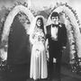 Ha a háttérből nem lenne egyértelmű, Annette Scaramozza és Anthony Francis 1975-ben egy McDonald'sban házasodott össze Bostonban.