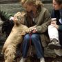 Charlize Theron nagy kutyabarát: harcos állatvédő, és aktív tagja a PETA állatvédő szervezetnek is