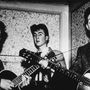 A Beatles tizenévesen: a felvételen George Harrison 14, John Lennon 16,  Paul McCartney pedig 15 éves.