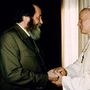 II. János Pál pápa 1993. október 16-án fogadta az írót az Apostoli palota magánkönyvtárában. Szolzsenyicin mélyen vallásos ortodox hívő volt.