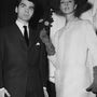 Karl Lagerfeld 18 évesen, a párizsi International Woolmark Prize nevű versenyen a nyertes kabáttervével, 1954. december 14-én