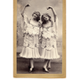 Ketten az öt dán Barrison-nővér közül, akik pikáns vaudeville számmal léptek fel a Somossy Orfeumban.