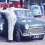 Felkészülés a budapesti autóversenyre 1964-ben.